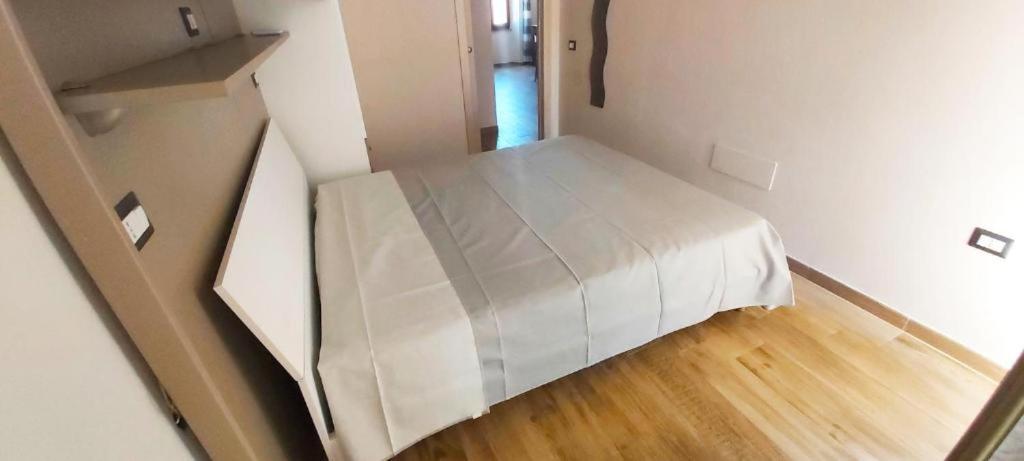 Le Scalette Bed & Breakfast Ла Мадалена Екстериор снимка