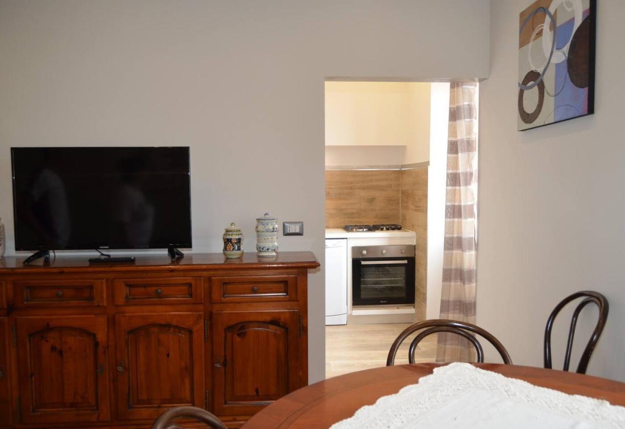Le Scalette Bed & Breakfast Ла Мадалена Екстериор снимка